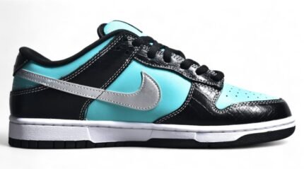 NK SB Dunk Low Diamond Supply Co. Aqua Blue 304292-402