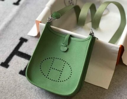Replica Hermes Evelyne Bag Hermes Mini Crossbody Bag 20401 Silver Buckle Green