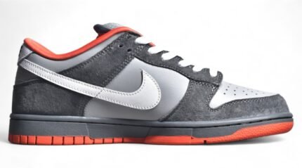 NK SB Dunk Low Staple NYC Pigeon 304292-011