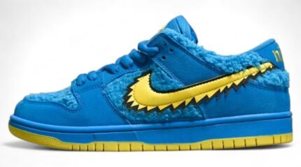 SB Dunk Low Grateful Dead Bears Blue