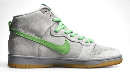 NK Dunk SB High Silver Box 313171-039