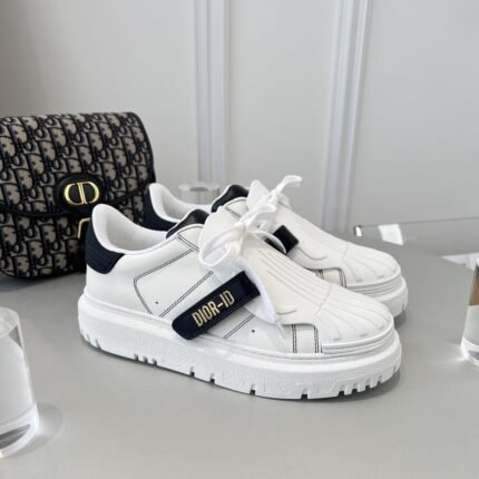 Dior classic shell shoes size: 35-40 note shoes size when you fill shipping address