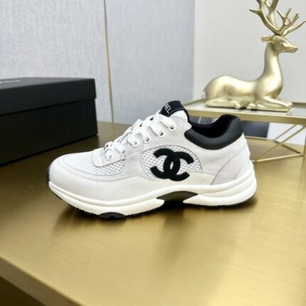 Chanel 2023 counter top casual sneakers women size: 35–41 men size: 38-46 note shoes size when you fill shipping address
